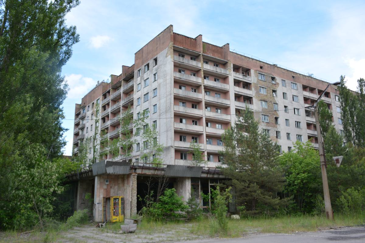 Immeuble abandonné à Pripiat dans la zone d’exclusion de Tchernobyl en Ukraine